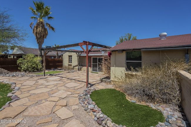 2920 E Mabel St (38) | Image 38