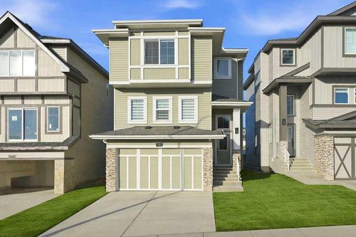 105 Heritage Blvd, Cochrane, AB, T4C3G8 | Card Image