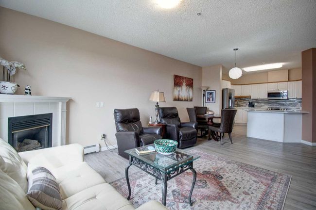 213 - 5201 Dalhousie Drive Nw, Home with 2 bedrooms, 2 bathrooms and 2 parking in Calgary AB | Image 5