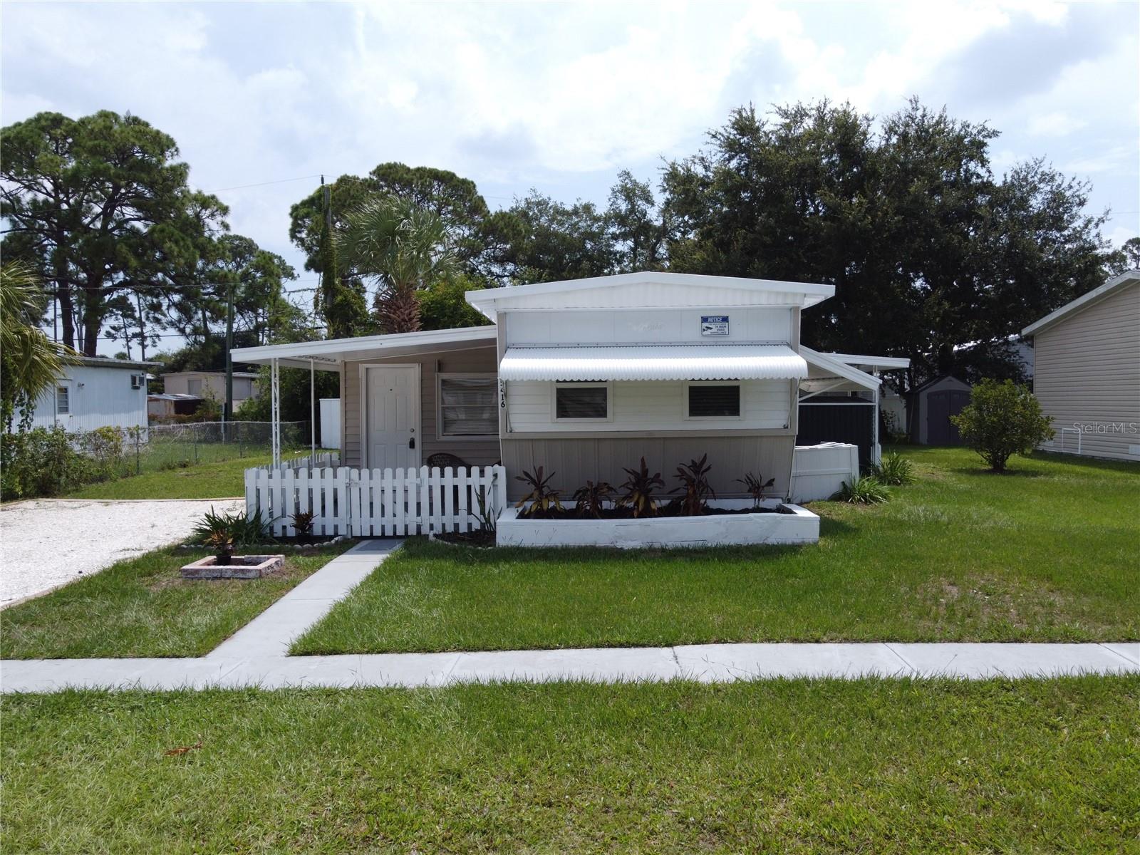 Landis Ave, Port Orange, FL 32127