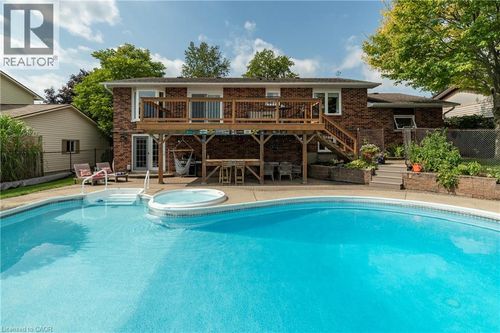 29 Armstrong Cres, Markdale, ON, N0C1H0 | Card Image