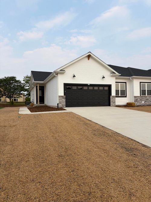 752 Pleasant St, Watertown, WI, 53098 | Card Image