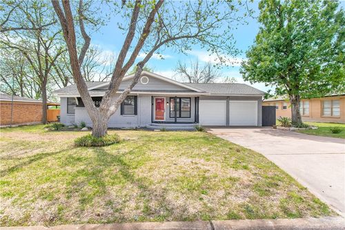 301 E Walker Avenue, Other, TX, 76501 | Card Image