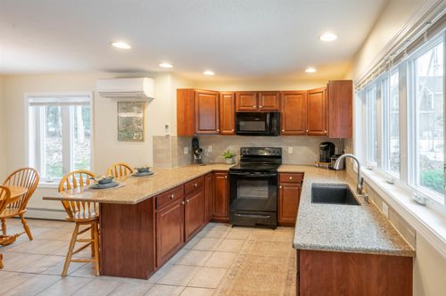 27 Alpine Cir, Laconia, NH, 03246-4093 | Card Image