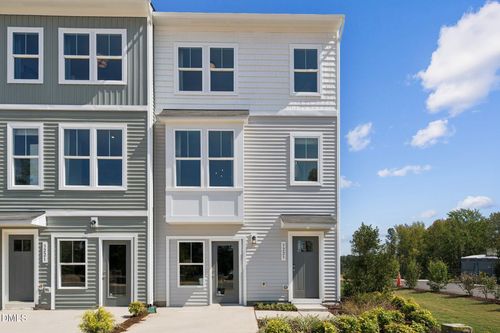 915 Freston Rd, Raleigh, NC, 27610-7080 | Card Image