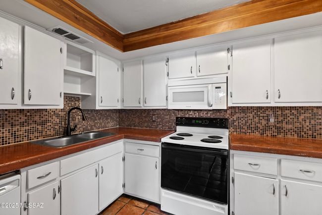 4812 e 3rd st-2-6 | Image 10