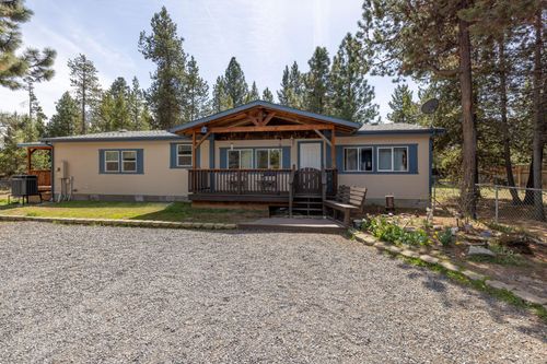 15957 Sparks Dr, La Pine, OR, 97739-9673 | Card Image