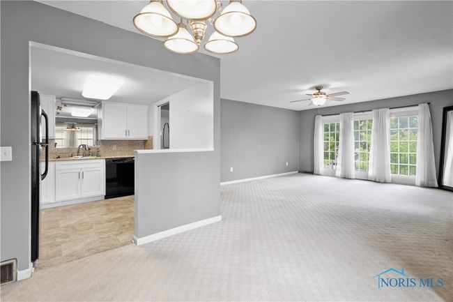 APT-4 - 5431 Cresthaven Ln, Condo with 2 bedrooms, 2 bathrooms and 2 parking in Toledo OH | Image 7