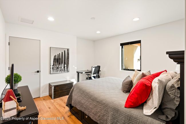 950 Hidden Valley Dr, House other with 3 bedrooms, 3 bathrooms and null parking in Glenwood Springs CO | Image 14