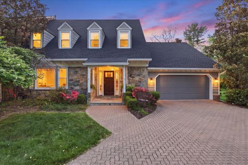 3818 N Tazewell St, ARLINGTON, VA, 22207-4555 | Card Image