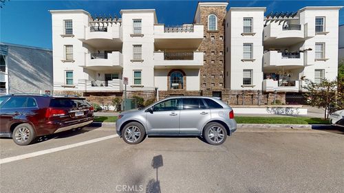 apt-301-12407 Moorpark St, Studio City, CA, 91604-5220 | Card Image