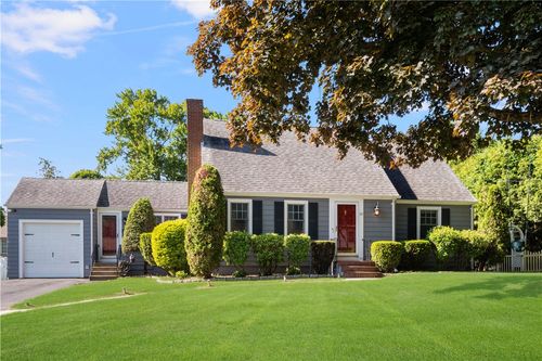 30 Peters Ln, West Warwick, RI, 02893-4508 | Card Image