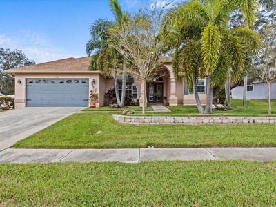 720 Woodmont Drive, House other with 4 bedrooms, 2 bathrooms and null parking in Tarpon Springs FL | Image 2