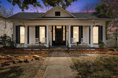 216 W Austin St, Jefferson, TX, 75657-2254 | Card Image