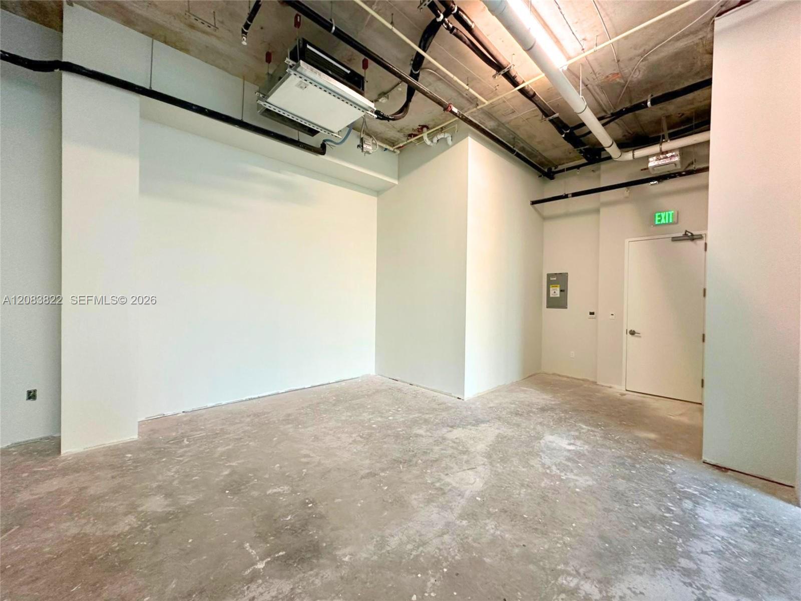 Commercial Sale in Aventura
