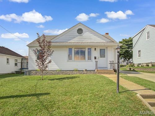 317 Walnut St, Waterloo, IL, 62298-1463 | Card Image