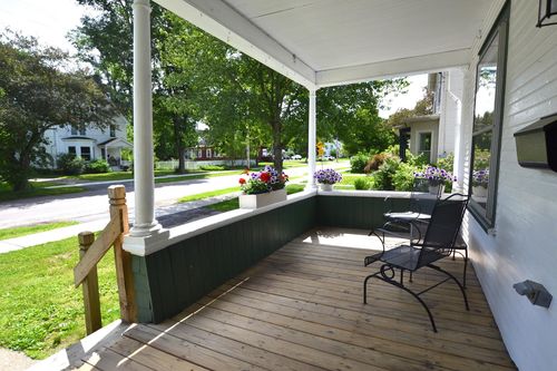27 Randall St, Waterbury, VT, 05676-1512 | Card Image