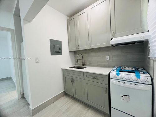 apt-3-13390 Ne 6th Ave, North Miami, FL, 33161-4055 | Card Image