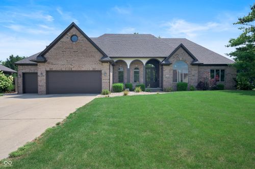 5165 Pine Bluff Dr, New Palestine, IN, 46163-9189 | Card Image