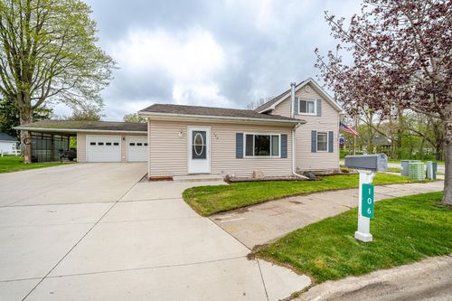 106 Park St, Portland, MI, 48875-1318 | Card Image