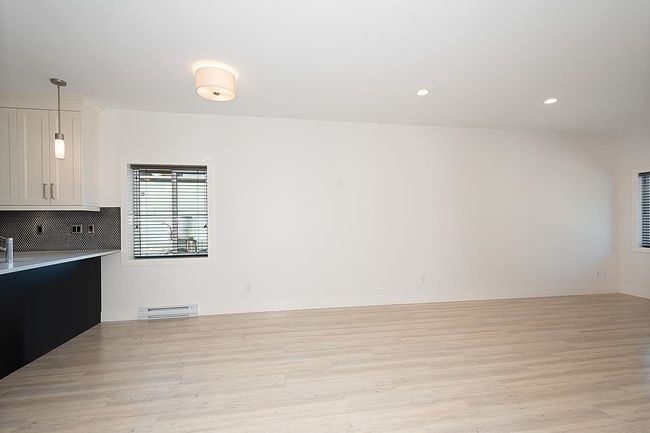 4548 Hastings Street, Condo with 2 bedrooms, 0 bathrooms and null parking in Burnaby BC | Image 9