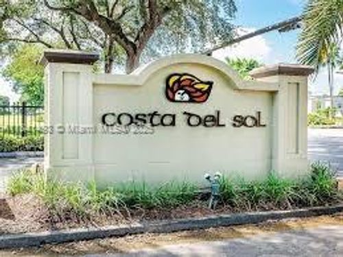 35-3402 Torremolinos Ave, Doral, FL, 33178-2957 | Card Image
