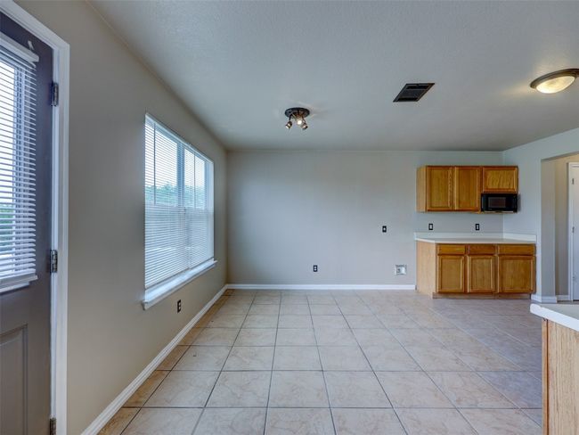 335 Dandelion Loop, House other with 4 bedrooms, 3 bathrooms and null parking in Kyle TX | Image 18