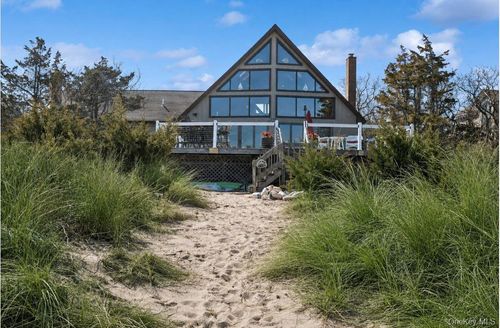 171 Harbor Beach Rd, Mount Sinai, NY, 11766-1301 | Card Image