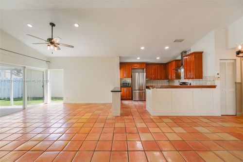 17253 Nw 6th Ct, Pembroke Pines, FL, 33029-3182 | Card Image