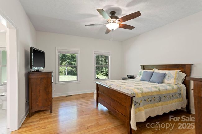 99 Pinecrest Estates Dr, House other with 3 bedrooms, 2 bathrooms and null parking in Flat Rock NC | Image 17