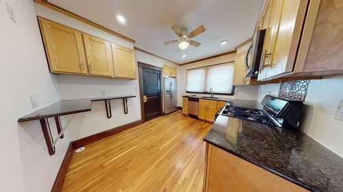 1-10 Oconnell Rd, Boston, MA, 02124-4712 | Card Image