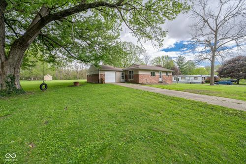 663 Coal Creek Dr, Hillsboro, IN, 47949-8108 | Card Image