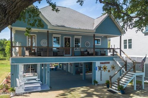 432 W Beach Blvd, Long Beach, MS, 39560-5967 | Card Image