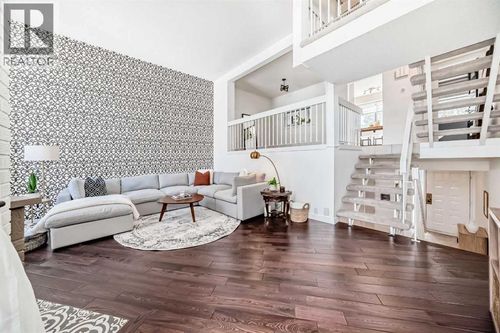 10457 19 St Sw, Calgary, AB, T2W3E6 | Card Image