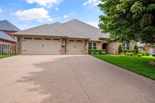 1671 Foxboro Ct, Bentonville, AR, 72713-9369 | Card Image
