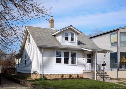 991 Humphrey Ave, Birmingham, MI, 48009-3641 | Card Image
