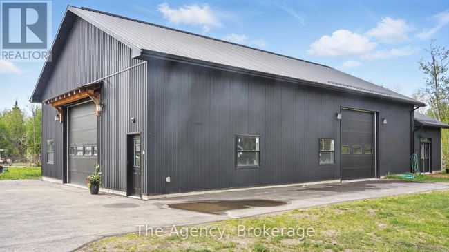 6598 County 10 Road, House other with 5 bedrooms, 5 bathrooms and 23 parking in Essa ON | Image 5
