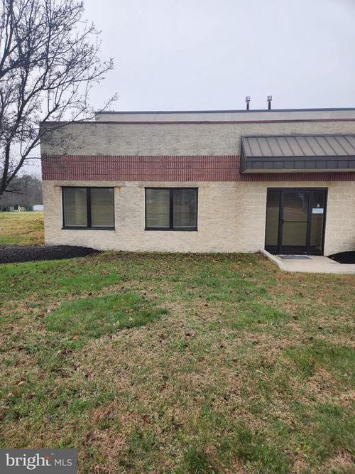 ste-a-2 Linda Ln, Southampton, NJ, 08088-9179 | Card Image