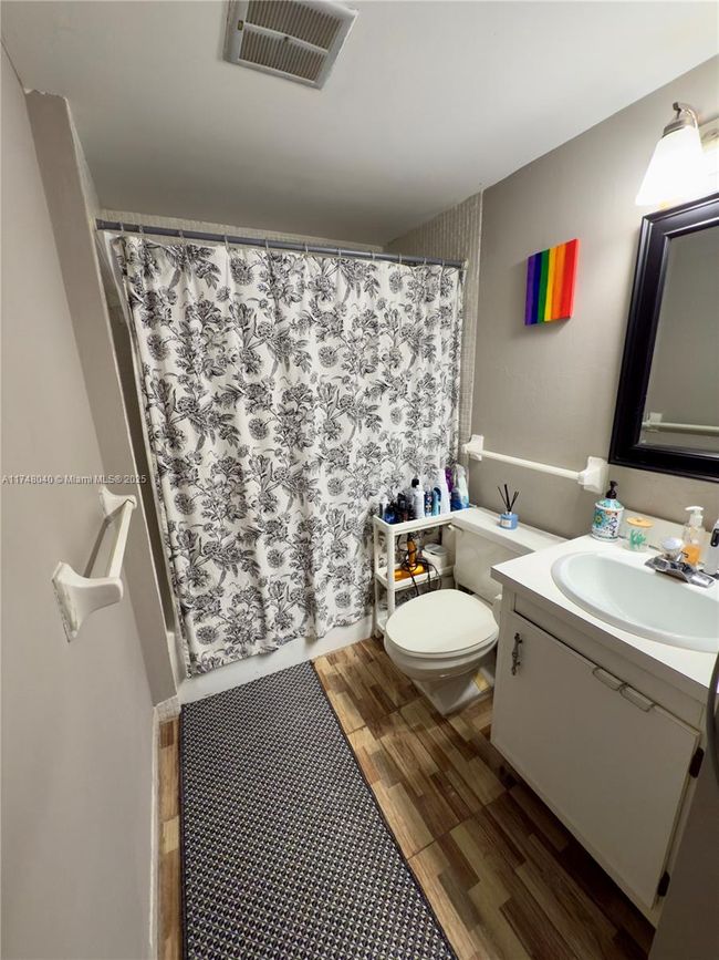 APT-412 - 4156 Inverrary Dr, Condo with 2 bedrooms, 2 bathrooms and null parking in Lauderhill FL | Image 14