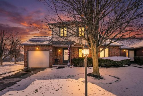 2371 Parkview Dr, Grove City, OH, 43123-1859 | Card Image