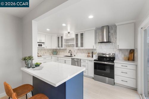 5-3674 Rossmoor Pkwy, Walnut Creek, CA, 94595-3809 | Card Image