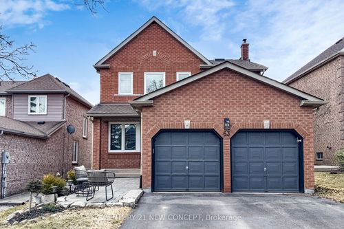 63 Beechbrooke Way, Aurora, ON, L4G6N7 | Card Image