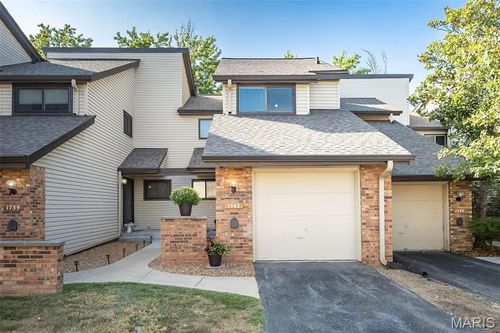 1743 Russet Valley Dr, Saint Louis, MO, 63146-4232 | Card Image