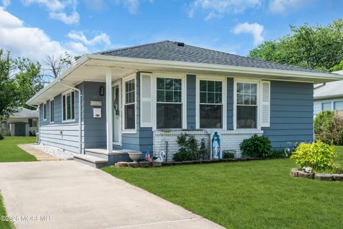 27 Anguilla Ln, Toms River, NJ, 08757-4638 | Card Image