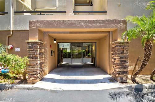 apt-211-21450 Burbank Blvd, Woodland Hills, CA, 91367-7045 | Card Image