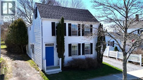 107 King St, Saint Andrews, NB, E5B1X8 | Card Image