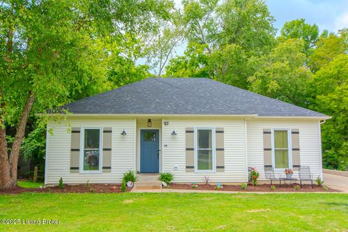517 E Washington St, La Grange, KY, 40031-1283 | Card Image