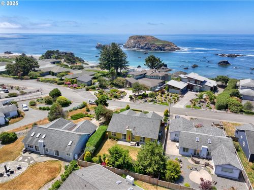 96343 Dawson Rd, Brookings, OR, 97415-9716 | Card Image