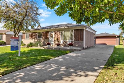 15940 Waverly Street, Home with 3 bedrooms, 1 bathrooms and null parking in Southgate MI | Image 2