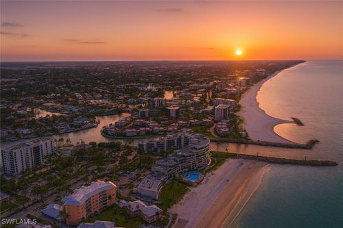 ph-4-2400 Gulf Shore Blvd N, NAPLES, FL, 34103-4381 | Card Image